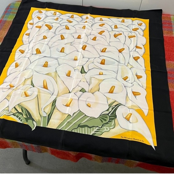 Vintage MMA Metropolitan 100% Silk Women’s, Floral Lilies, Excellent Condition - Picture 1 of 5